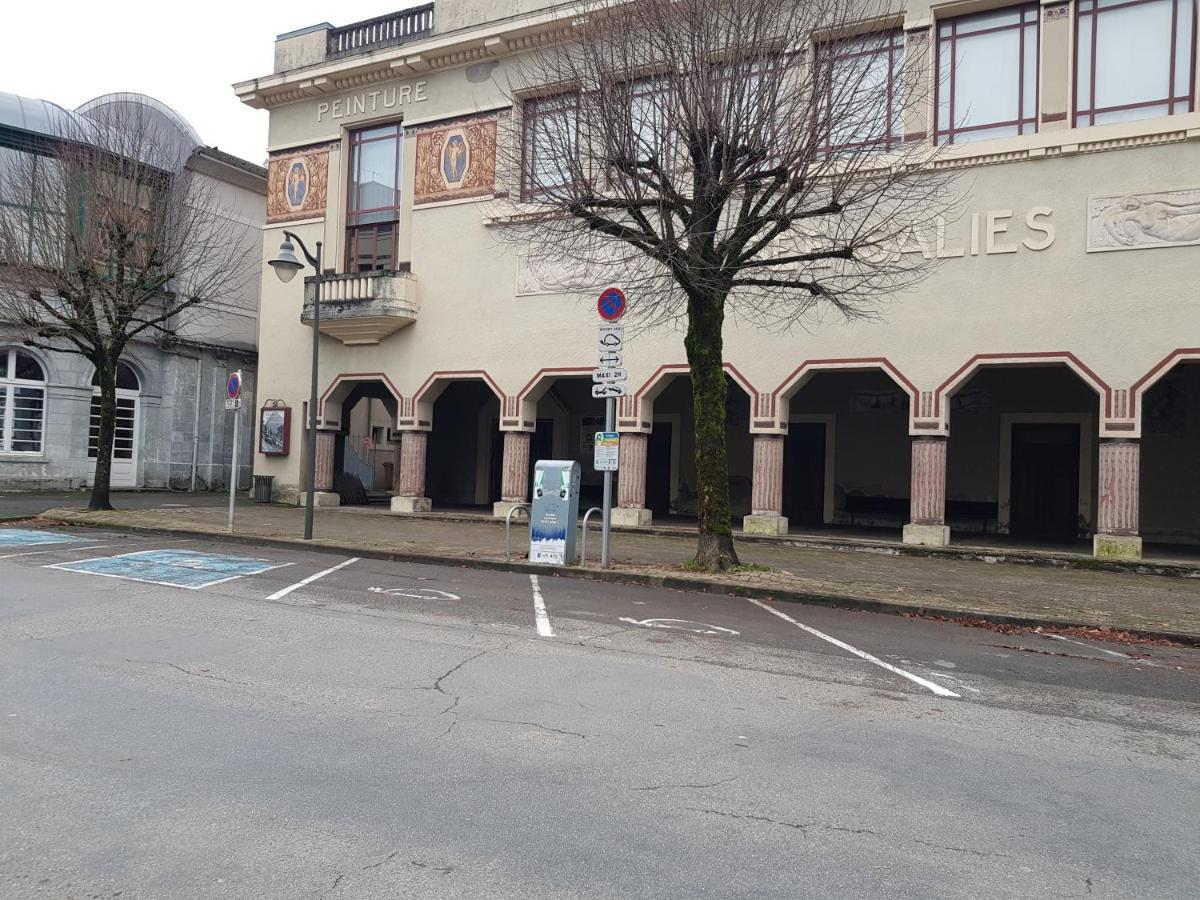Apartament Chocolat Bagnères-de-Bigorre Zewnętrze zdjęcie